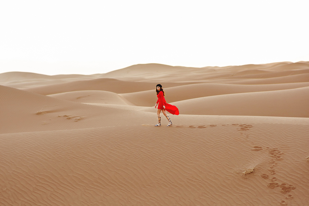 Larisa Costea in the Sahara Desert